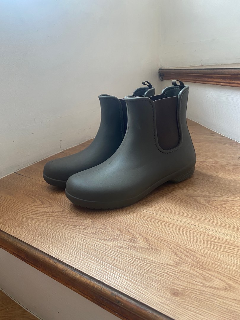 crocs chelsea rain boots