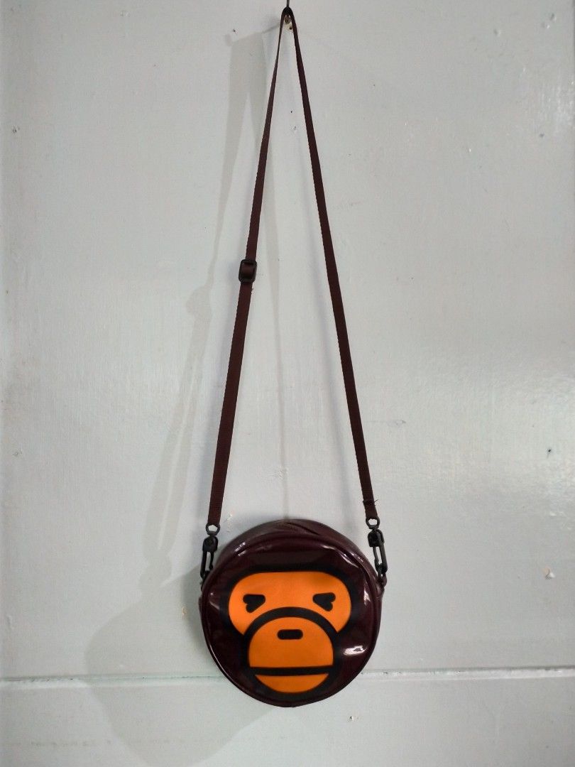 BAPE BABY MILO FACE SLING BAG, Luxury, Bags & Wallets on Carousell