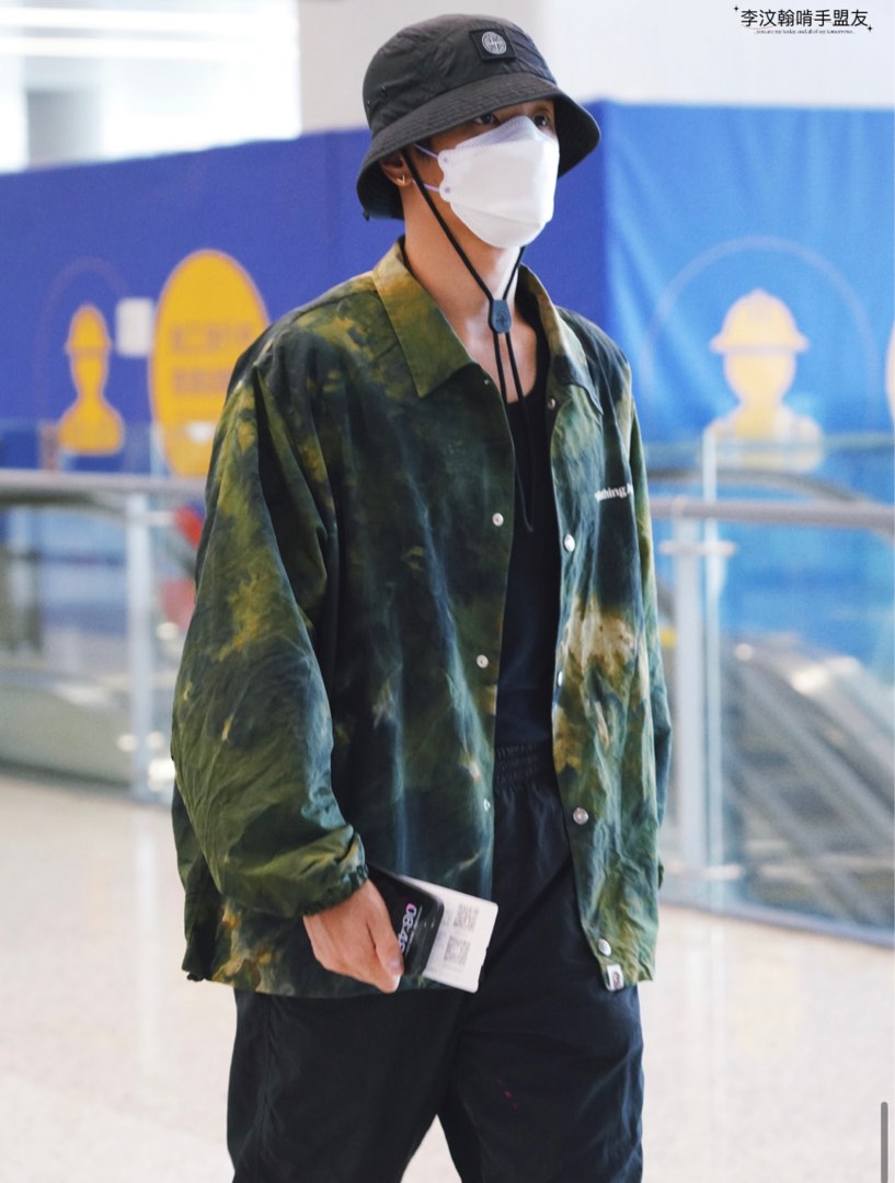 Taehyung bape hoodie top