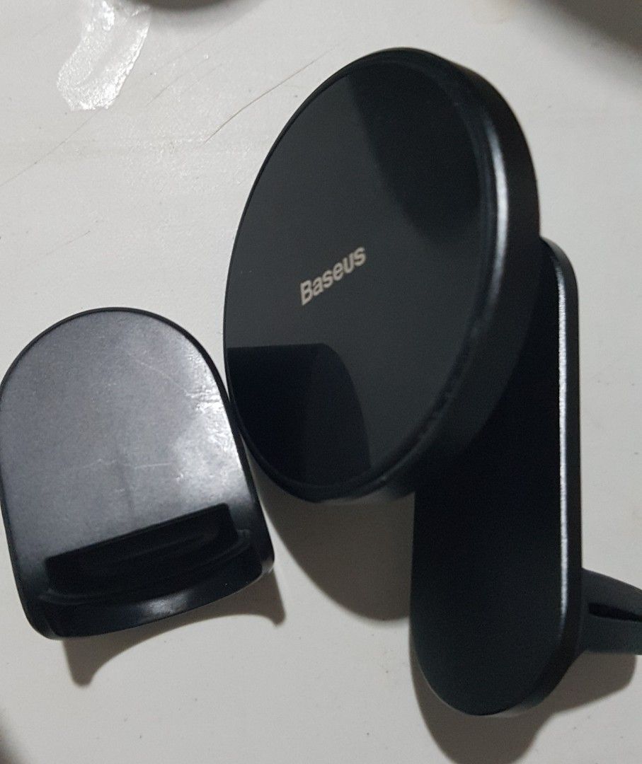 Baseus Big Energy Car Mount Wireless Charger (Category: Chargers) located in Naga. Submitted by gud3tama (Listing ID 1231016586, Image 1). Description: preloved w/o box Features : With Holder Features : With Charging Indicator Connector Type : Type C Origin : CN(Origin) Compatible Brand : Apple iPhone Max. Output Power : 15W Certification : CE Set Type : With USB Cable Max Charge Equiement Number : 1-4 Material : Metal+glass+silica gel+plastic Co