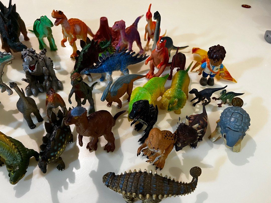 Big bag of Dinosaurs, Hobbies & Toys, Toys & Games on Carousell