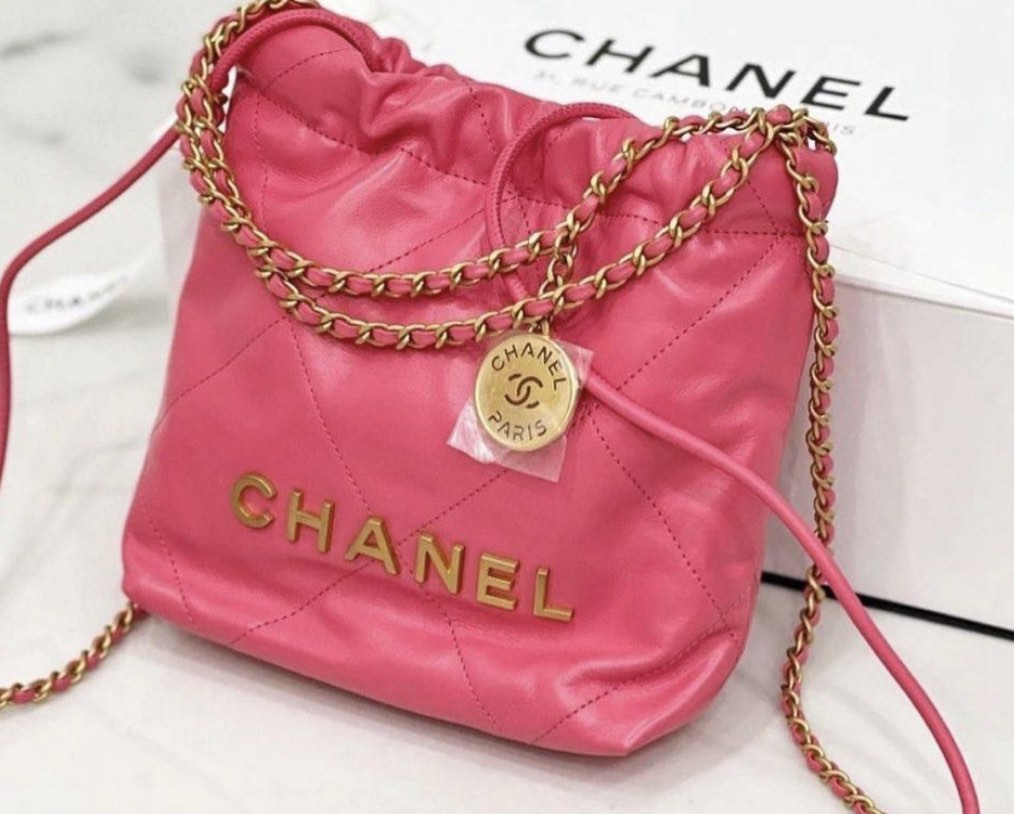 Chanel 22 Mini, Pink Caviar Leather With Gold Hardware, New in Box GA003P