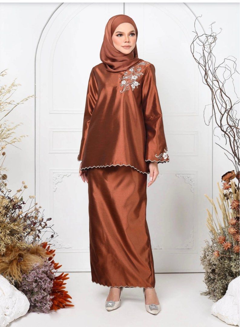 Brown Klasik Baju Kurung Kedah, Women's Fashion, Muslimah Fashion, Baju