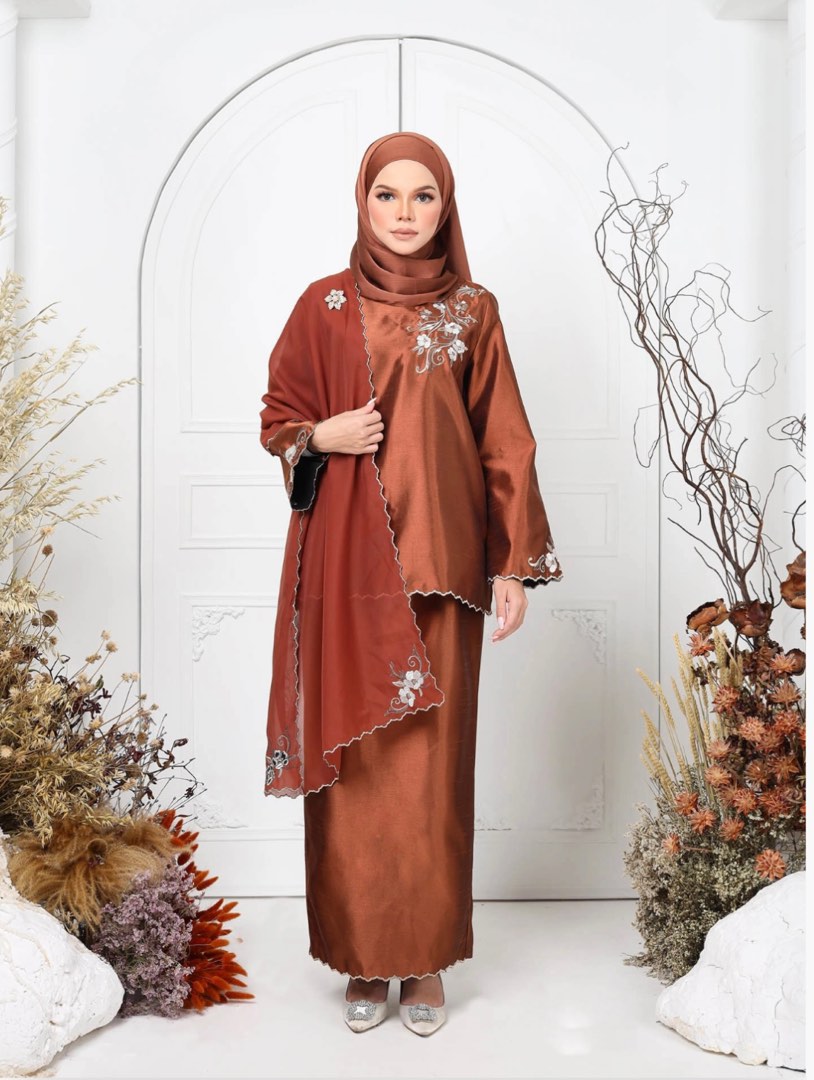 Brown Klasik Baju Kurung Kedah, Women's Fashion, Muslimah Fashion, Baju