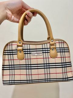 Burberry London Haymarket Check Pochette - Neutrals Handle Bags