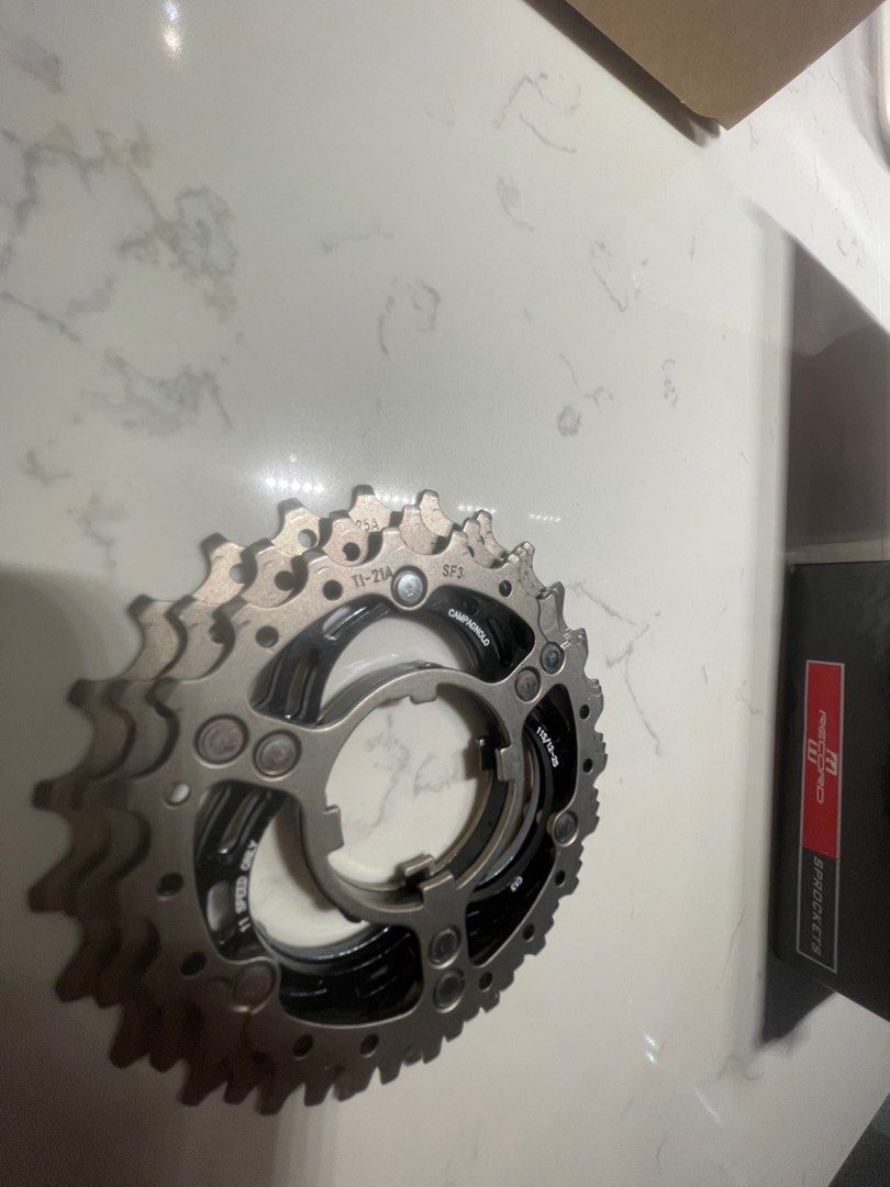 Campagnolo Cassette Route Super Record 11 vitesses - Comparer avec