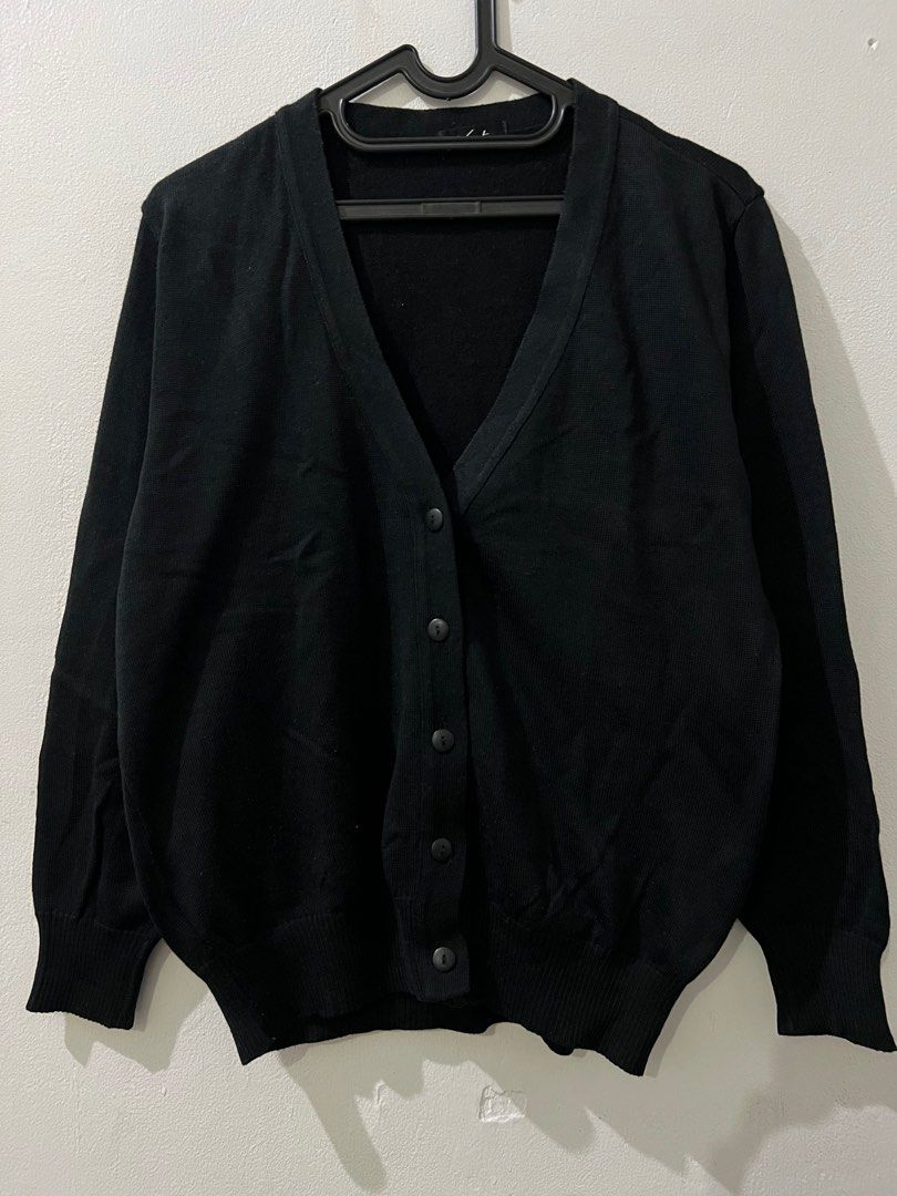 Cardigan Basic Hitam on Carousell