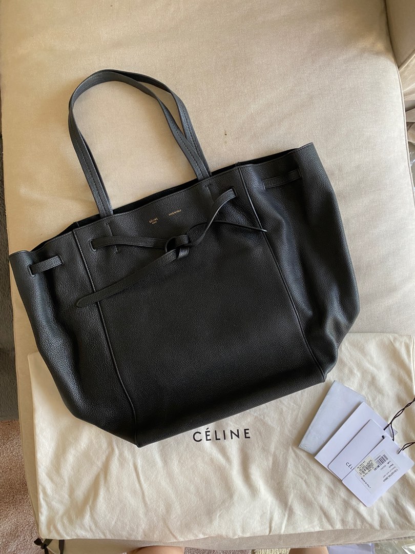 Celine phantom bag sizes cheap