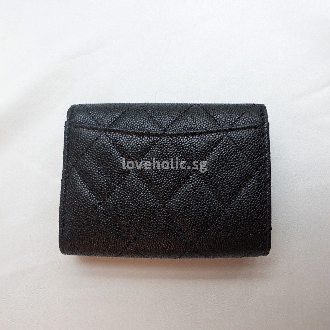 loveholic.sg - Chanel card holder GHW in caviar. Excellent