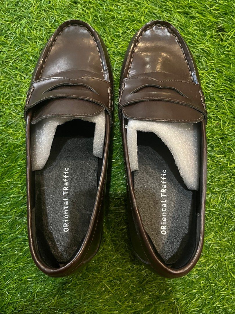 Casual footwear for ladies store