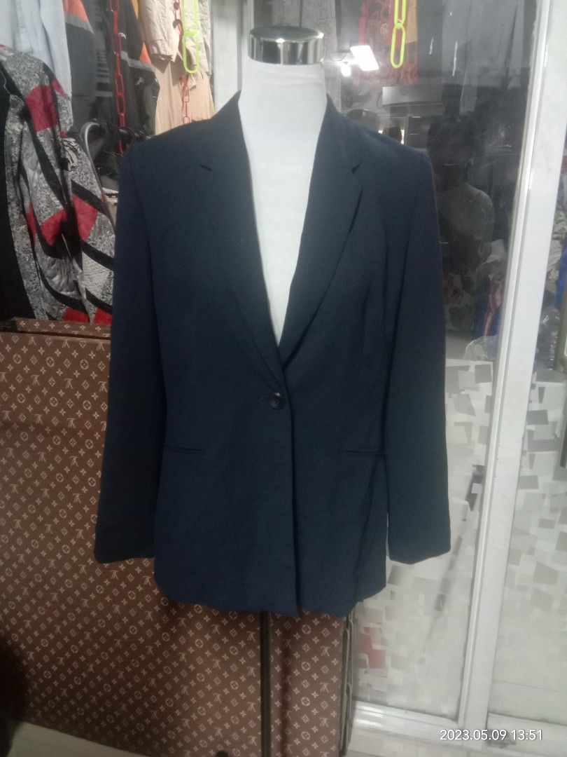Charter club blazer 19x28 (Category: Coats, Jackets and Outerwear) located in Manila. Submitted by ver091 (Listing ID 1230958560, Image 1). Description: ok.