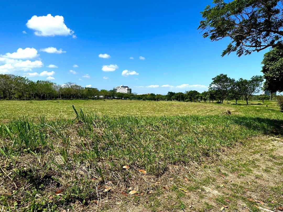 For Sale Commercial Lot in Nuvali, Santa Rosa, Laguna CRS0135