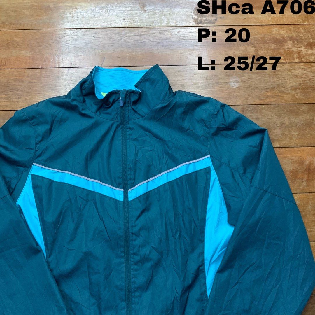 Danskin windbreaker top