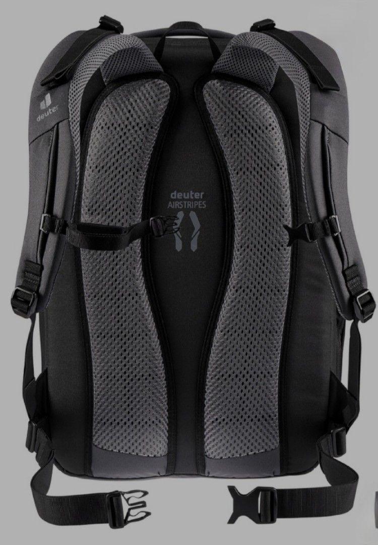 Deuter 32l air stripes back system backpack, Men's Fashion, Bags