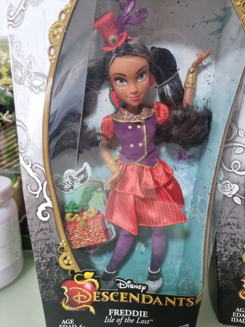 Disney Descendants doll, Hobbies & Toys, Toys & Games on