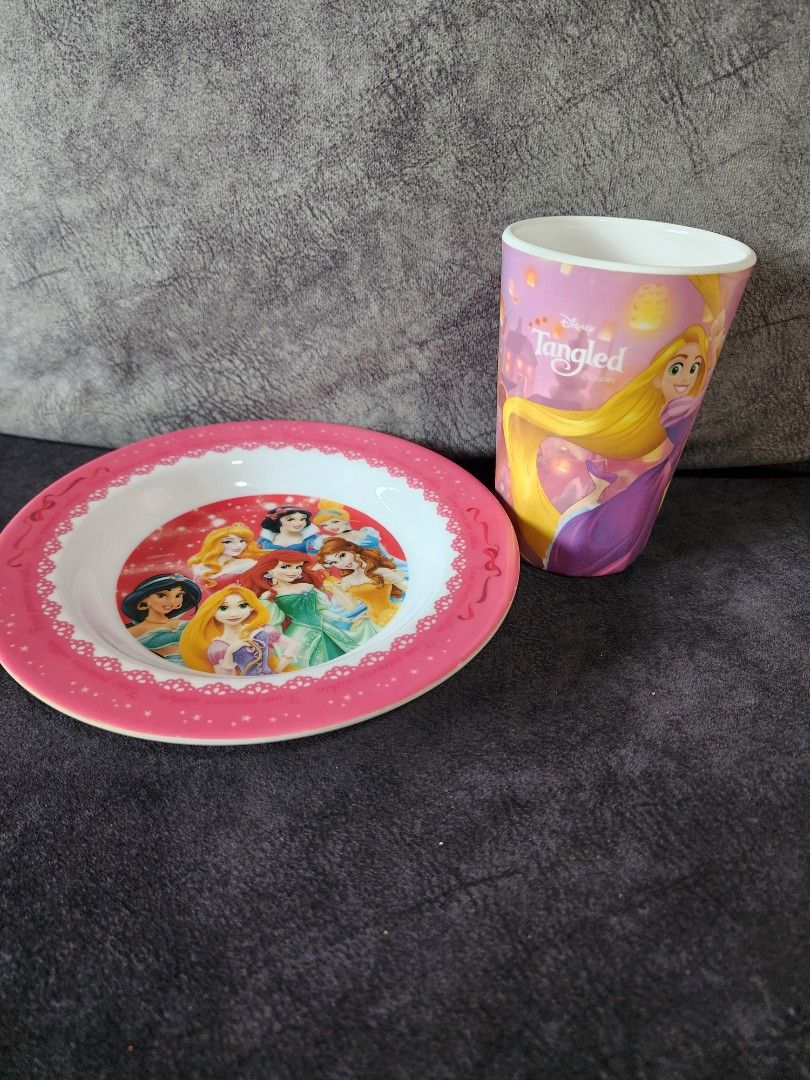 Disney Princesses and Rapunzel plastic plate and cup