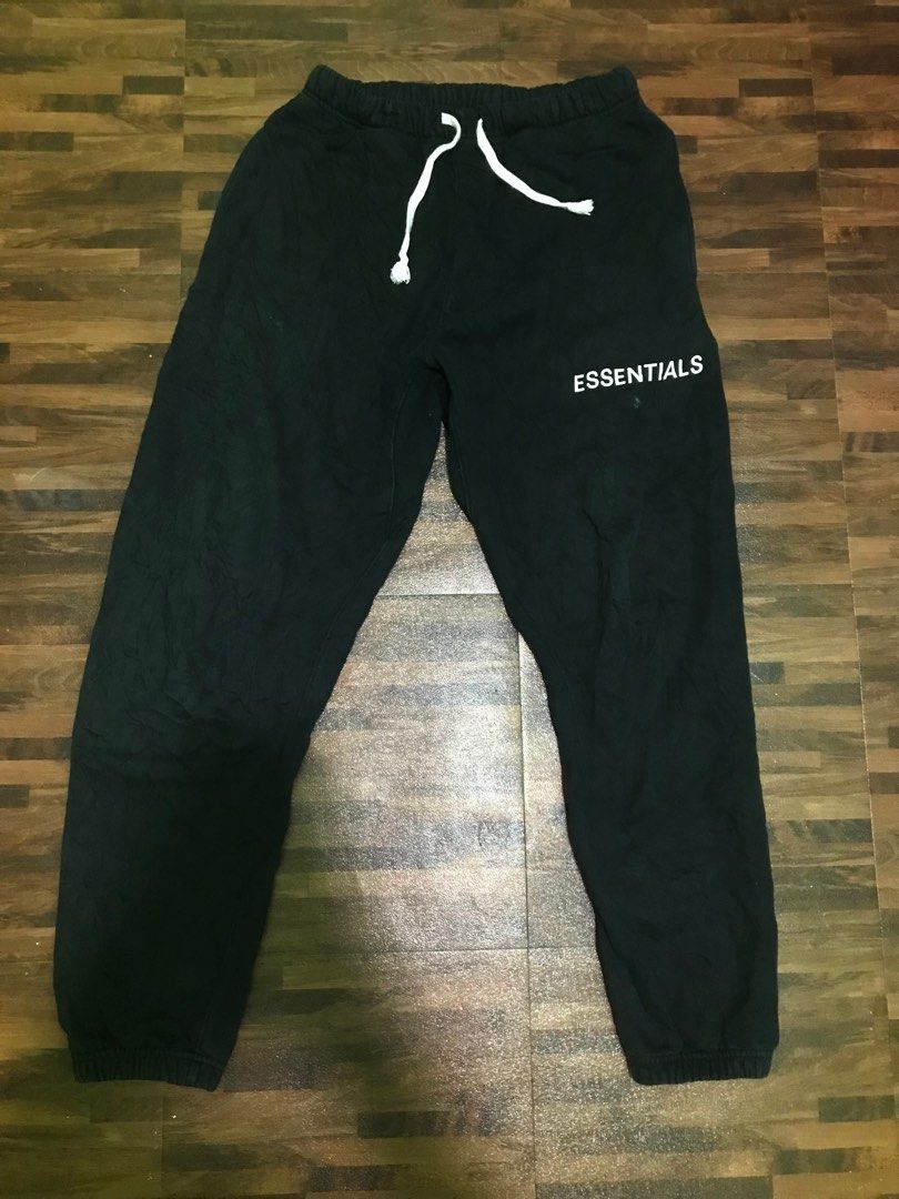 essentials fear of god (Category: Joggers) located in Rizal. Submitted by luxmkthrift (Listing ID 1231014483, Image 1). Description: essentials fear of god waist line 24 to 34.