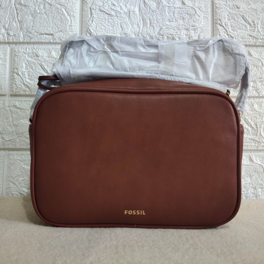 Fossil Brennon Camera Bag on Carousell