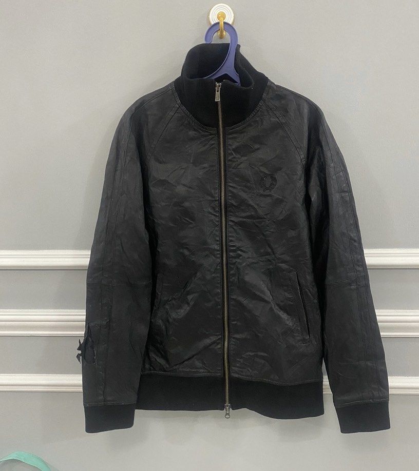 FRED PERRY LEATHER JACKET Men s Fashion Coats Jackets and