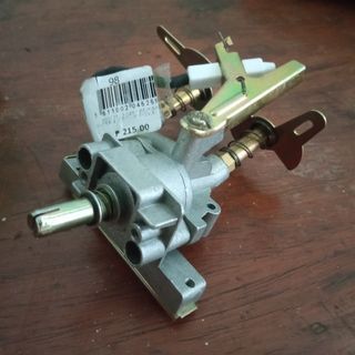 Gas stove igniter