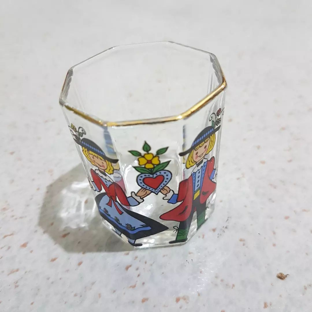 Gelas Shot Sloki Segi 8 Souvenir Austria Asli Vintage On Carousell 5290