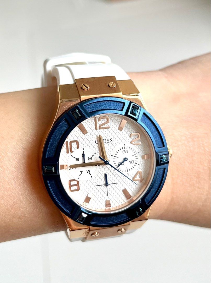 GUESS LADIES JET SETTER WATCH W0564L1 Carousell
