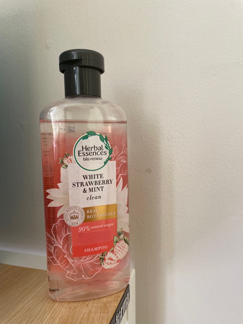 Herbal Essences BioRenew Clean White Strawberry & Sweet Mint Shampoo 240ML, Kesehatan