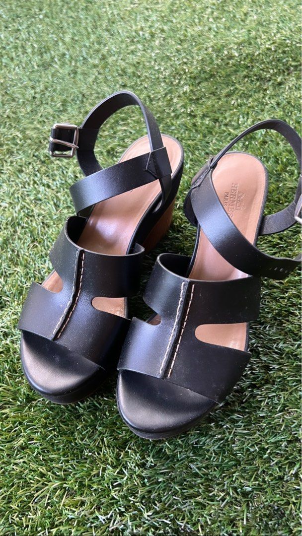 Hermes wedges, Women's Fashion, Footwear, Wedges on Carousell