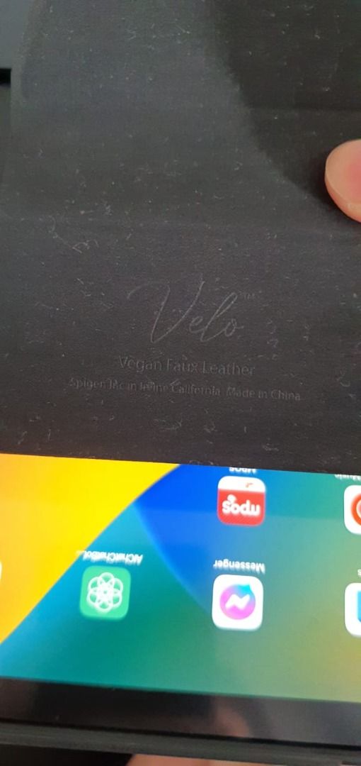 iPad Air 4th Gen (64GB, WiFi) Like New, Mobile Phones & Gadgets