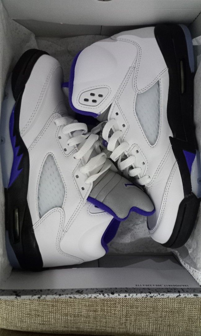 Second hand 2025 jordan shoes
