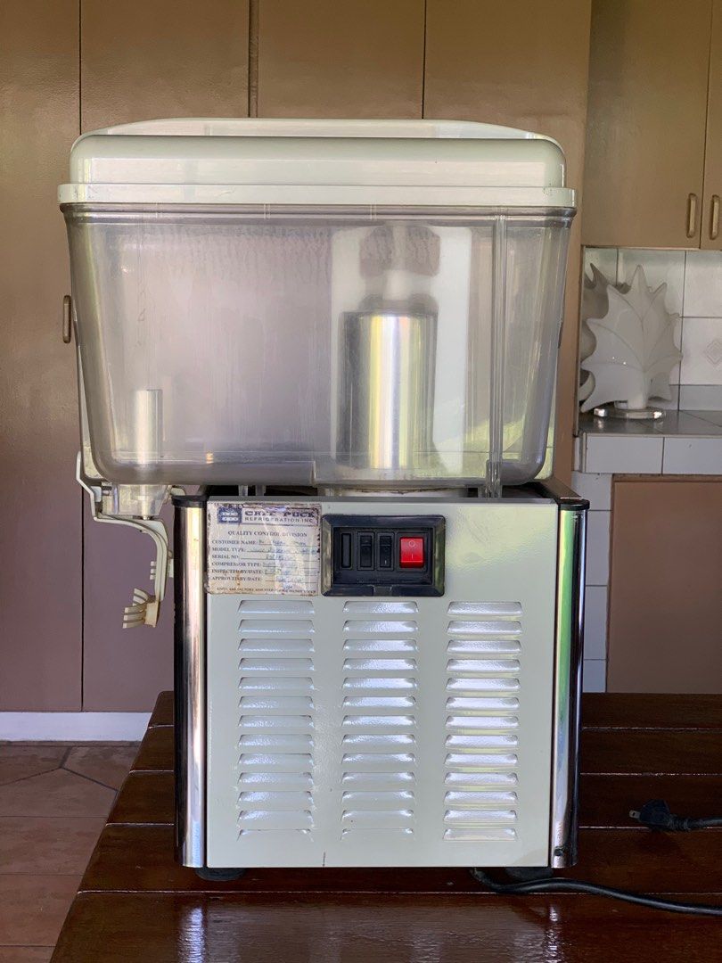 (WITH LEAK) Juice Dispenser Corolla-2S (Category: Coffee & Tea Tableware) located in Pasig City. Submitted by iammivm (Listing ID 1231033451, Image 2). Description: Note that this has issues.