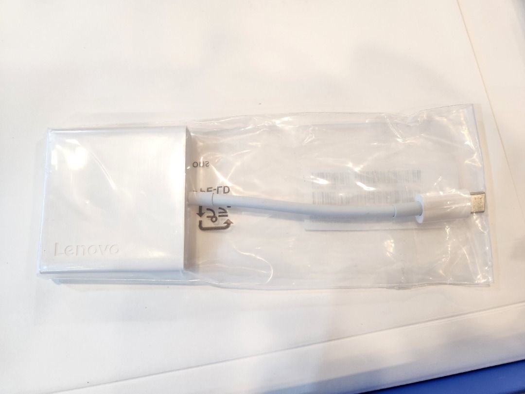 Lenovo 4X90M42956 USB-C VGA Black Cable Interface/gender Adapter On