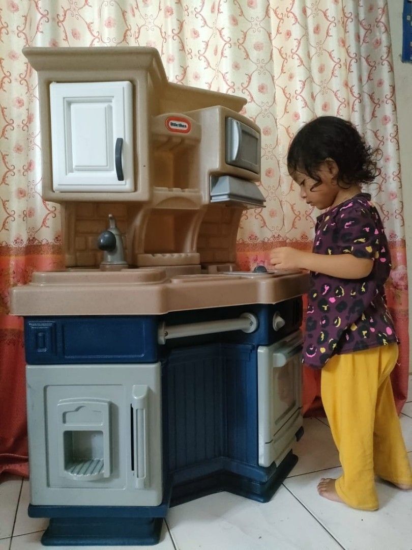 Little tikes wooden kitchen tesco new arrivals