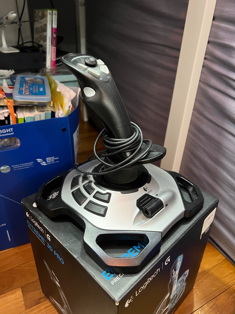 Logitech Extreme 3D Pro Flightstick, Video Gaming, Gaming Accessories, Controllers on Carousell