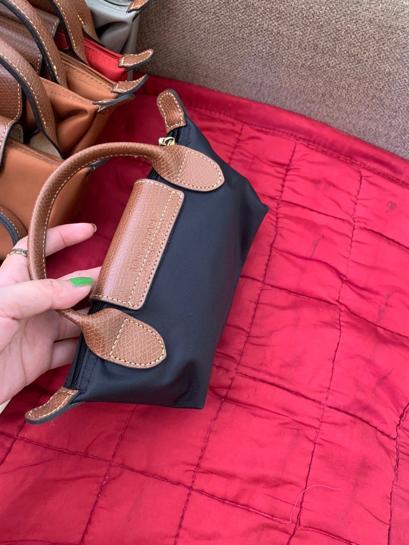 longchamp pouch mini black (Category: Luxury Bags & Wallets) located in Cabuyao City. Submitted by luxbymishy (Listing ID 1231080169, Image 2). Description: brand new condition complete inclusions 💯 original.