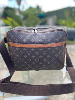 Louis Vuitton Reporter Messenger, Luxury, Bags & Wallets on Carousell