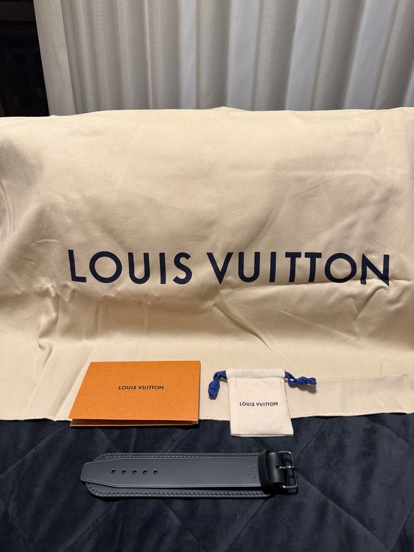 Authentic Louis Vuitton Monogram Eclipse Keepall Bandoulière 45 Travel –  Paris Station Shop