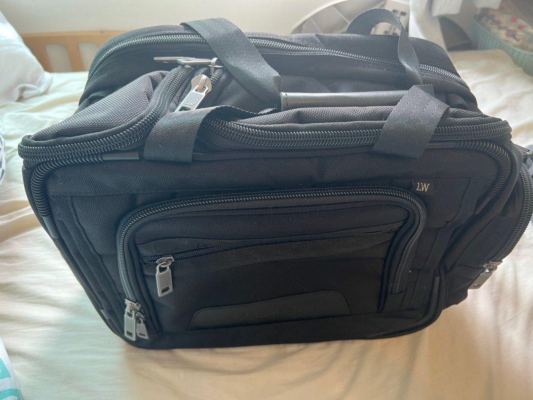 LuggageWorks Stealth Premier Multi Purpose Cube, 興趣及遊戲, 旅行, 旅遊 行李箱 Carousell