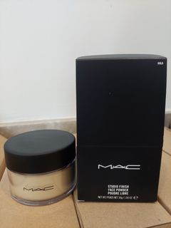 MAC Studio Finish Face Powder 30g Gold