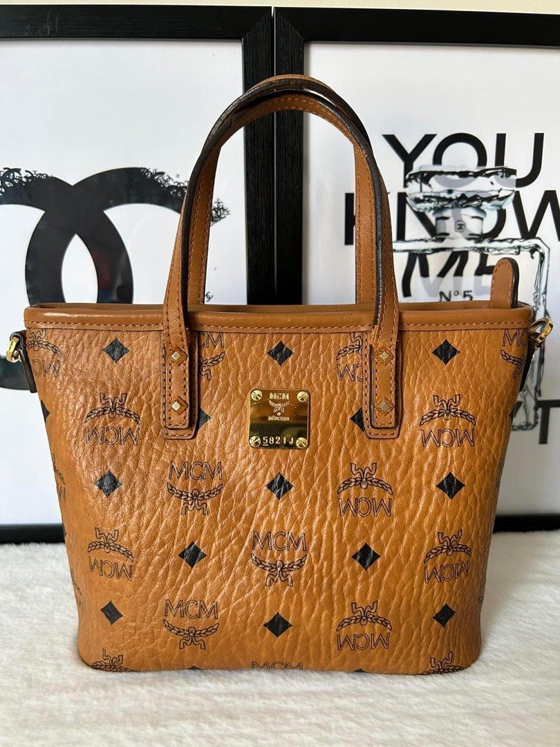 Mcm anya top cheap zip mini tote