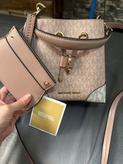 (Category: ) located in . Submitted by olxph_ (Listing ID 1230980171, Image 1). Description: .