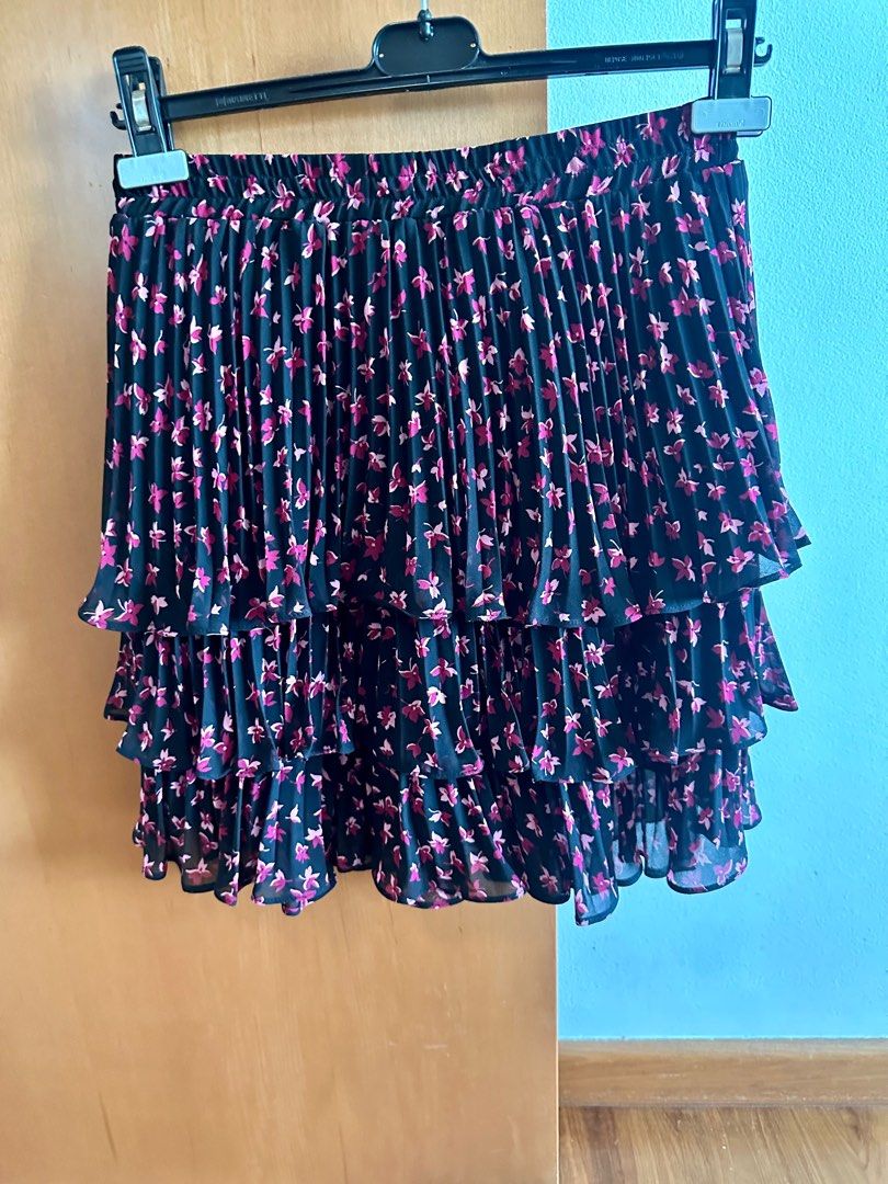 Michael kors tiered skirt top