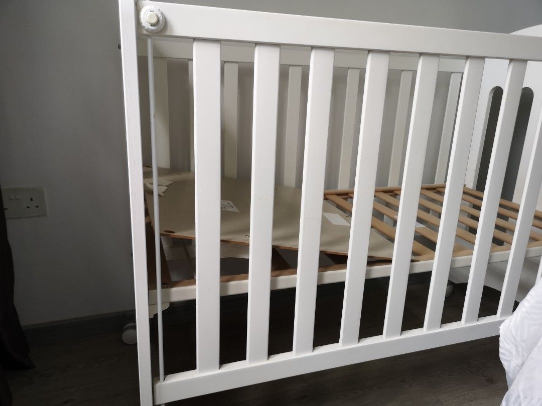 Micuna Sweet Bear Baby Cot with Relax System, Babies & Kids, Baby