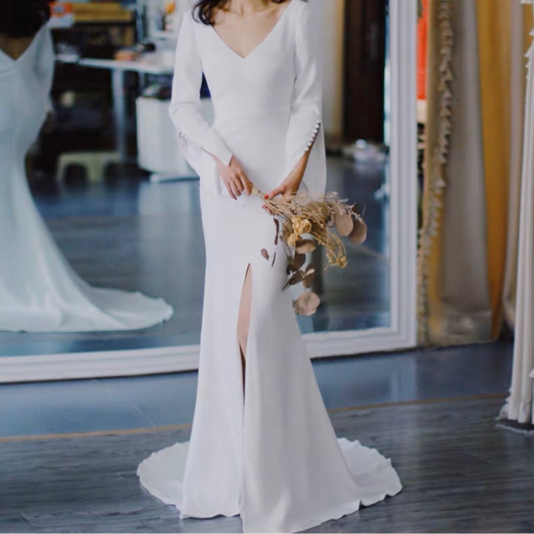 Wedding shop gown minimalist