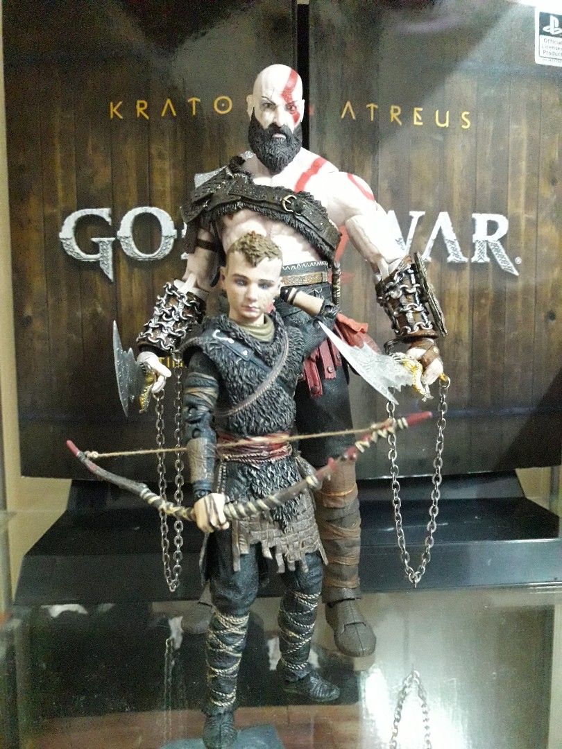 Neca kratos shop and atreus