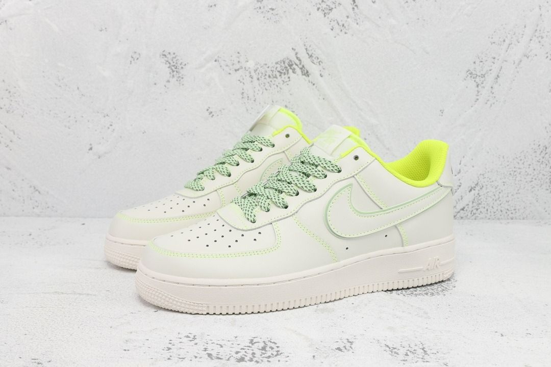 Nike Air Force 1 07 Low