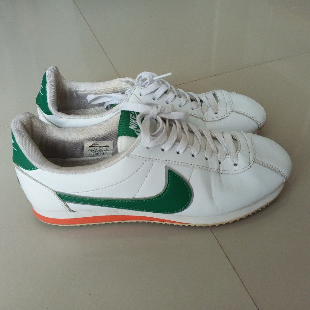 Nike stranger hotsell things ebay