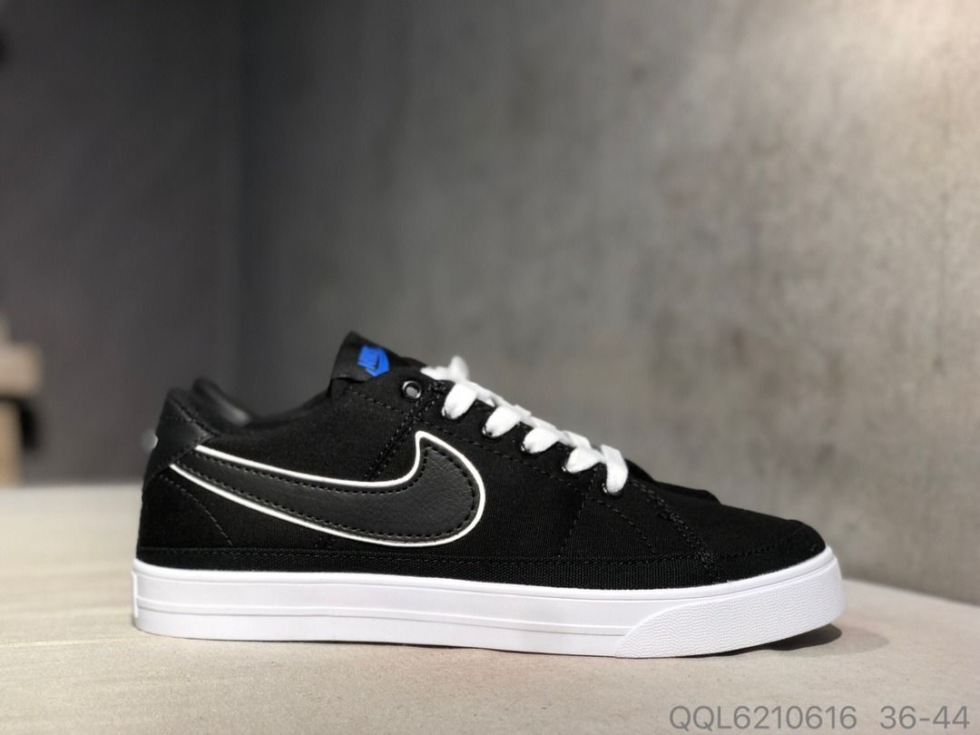 All black low hot sale top nikes