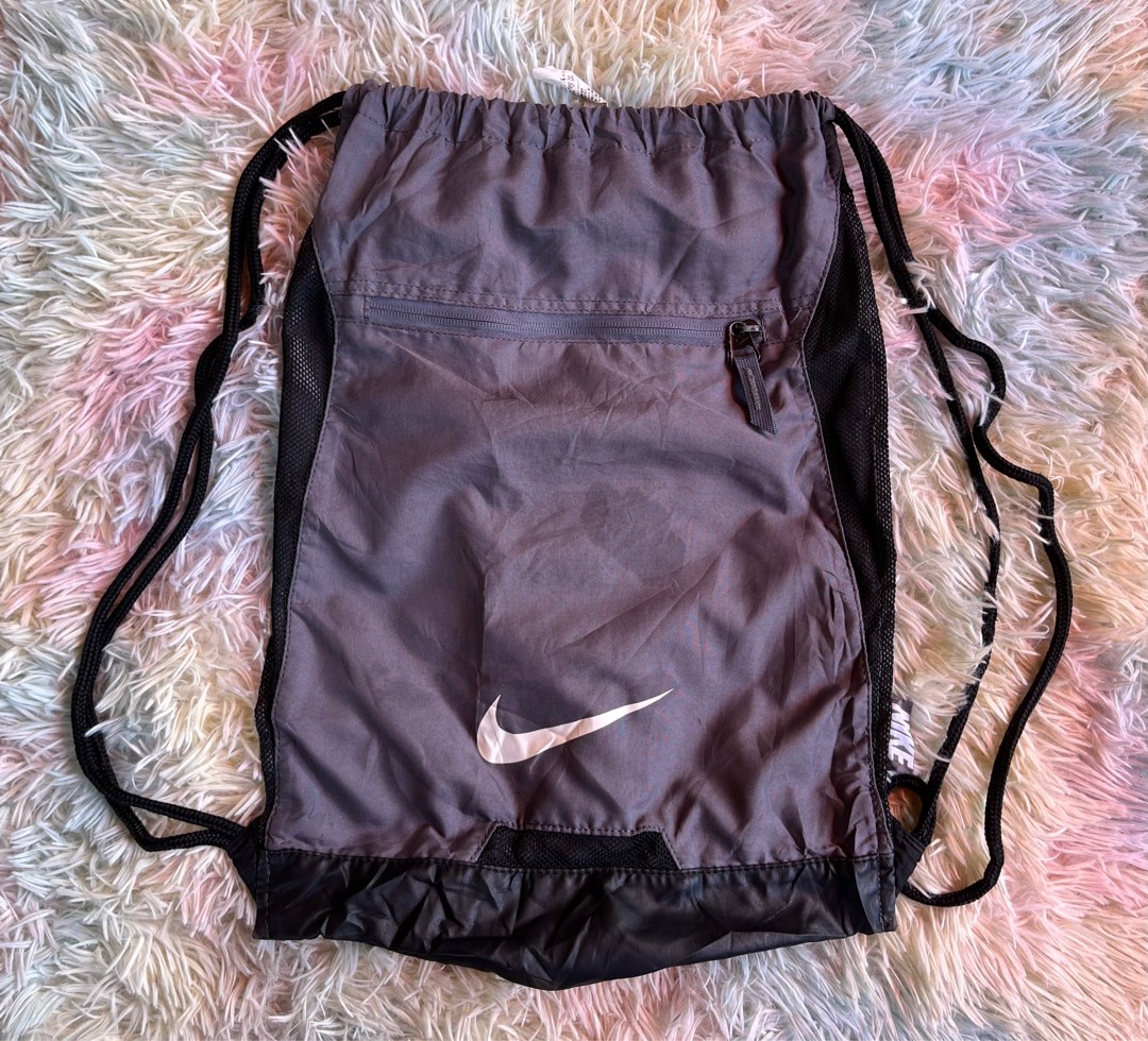 nike drawstring shoe bag
