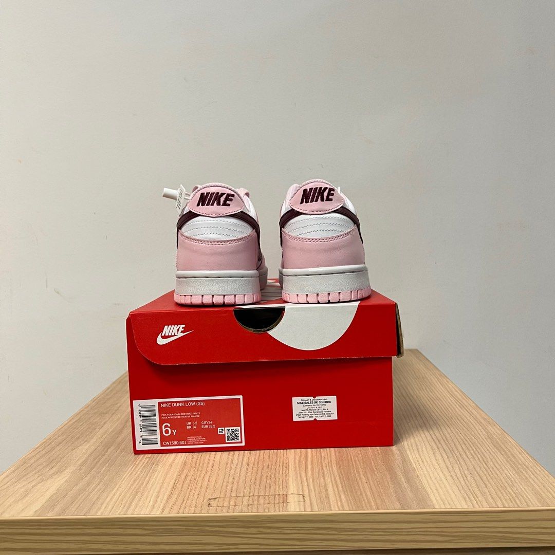 Nike Dunk Low GS Valentines Day Size US6Y